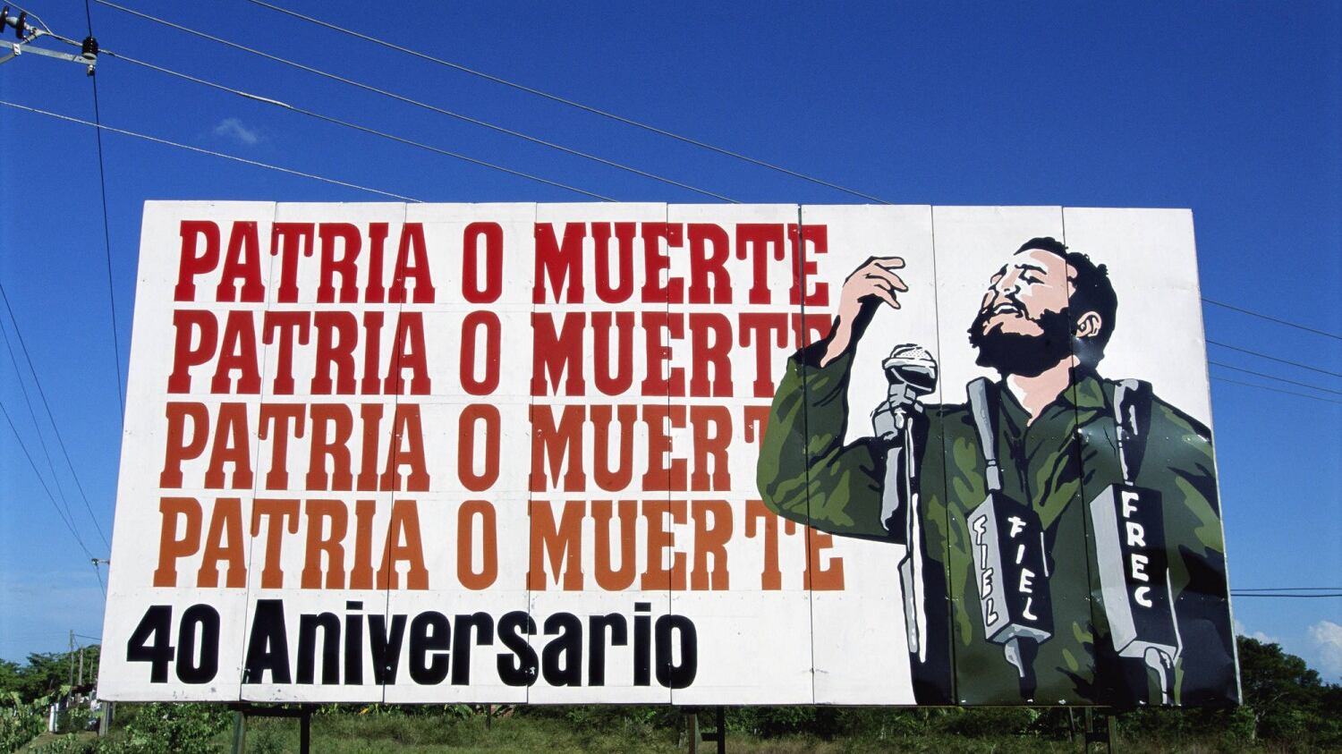 Il lungo addio di Cuba al suo lider maximo: le ceneri di Fidel Castro in corteo per l'isola