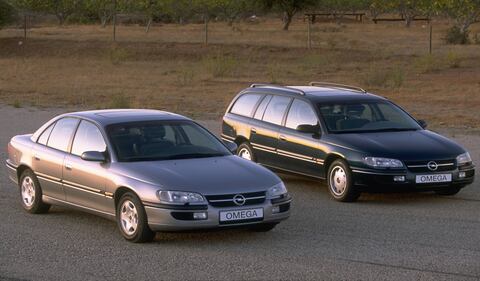 Opel Omega, guarda tutte le foto 5