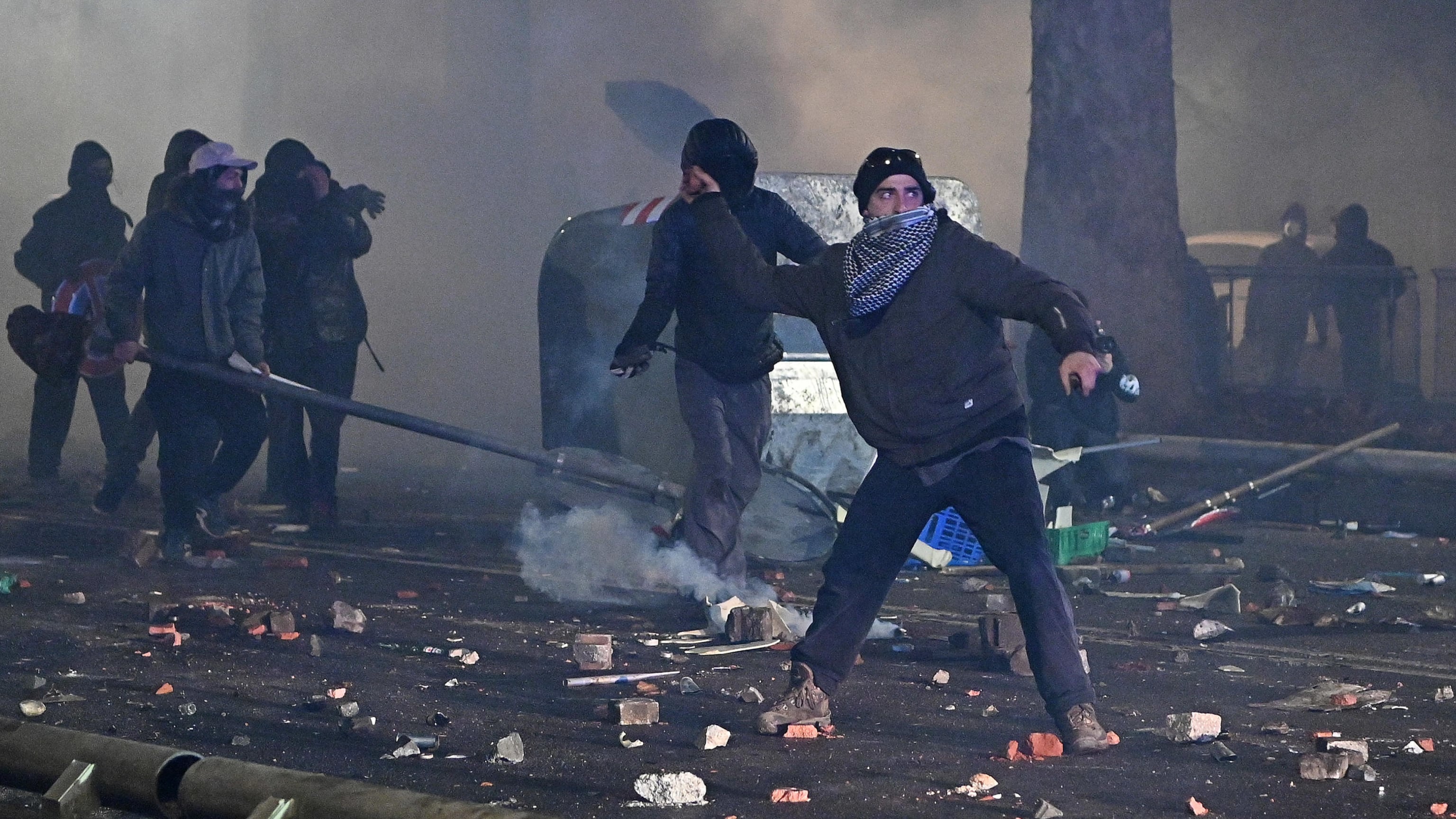 “Aumentare la vigilanza”. L’allarme alla polizia per il rischio di nuove manifestazioni violente per Iran e Palestina