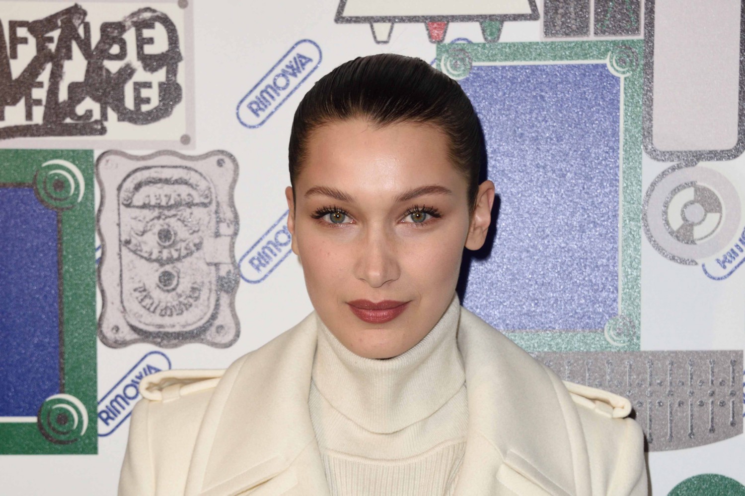 Bella Hadid, bikini hot in Giamaica 23