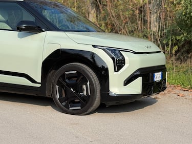 KIA EV3: guarda la gallery del crossover "tuttofare" elettrico 4