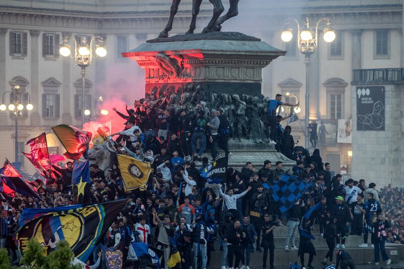 Milano si colora di nerazzurro: le immagini più bella della festa dell'Inter 24