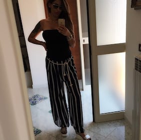 Guendalina Tavassi: décolleté esplosivo e lato B scultoreo anche in gravidanza 12
