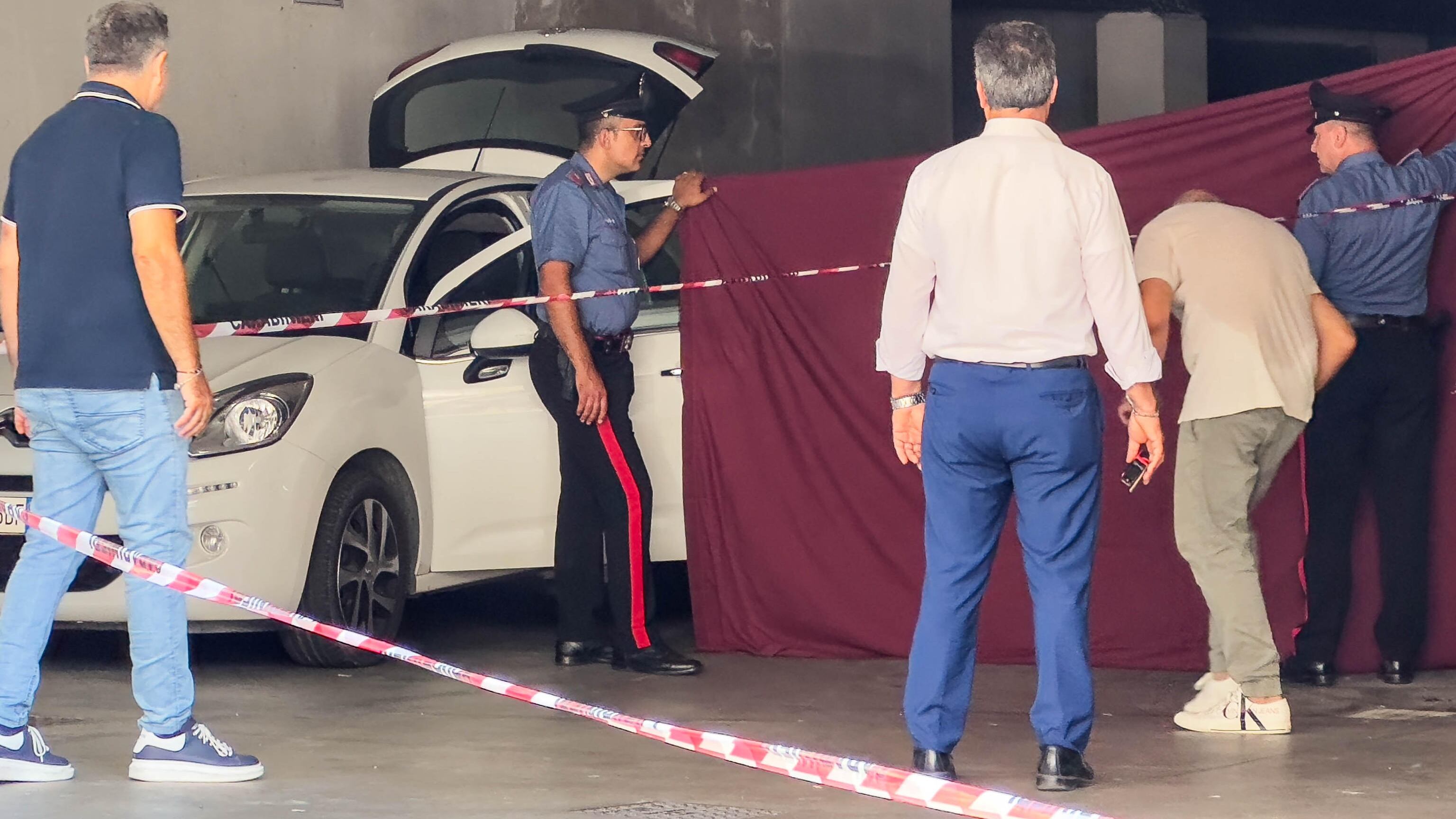 Napoli, donna uccisa nel parcheggio: l'ex ha confessato. La vittima lo denunciò per stalking