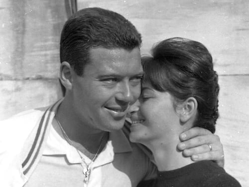 La "Dolce Vita" di Nicola tra terra rossa e jet set