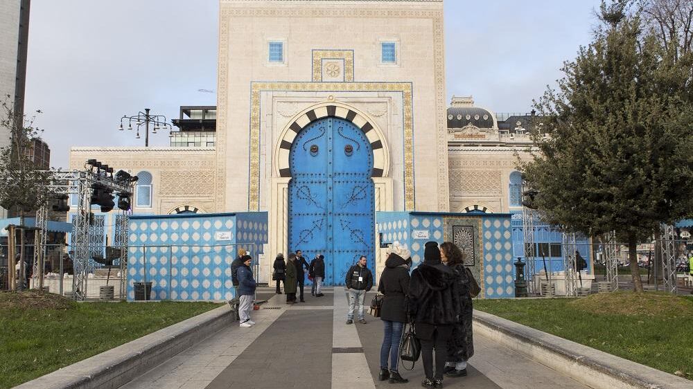 Benvenuti a Milano, Tunisia: una porta islamica in città