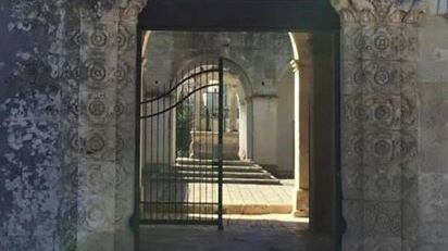 Lecce, festeggiavano compleanno in un ristorante: denunciati