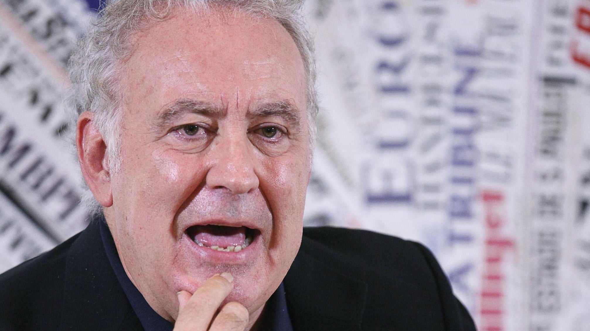 Santoro rispunta in tv: "È il mio ultimo anno". E offre un assist a Fini