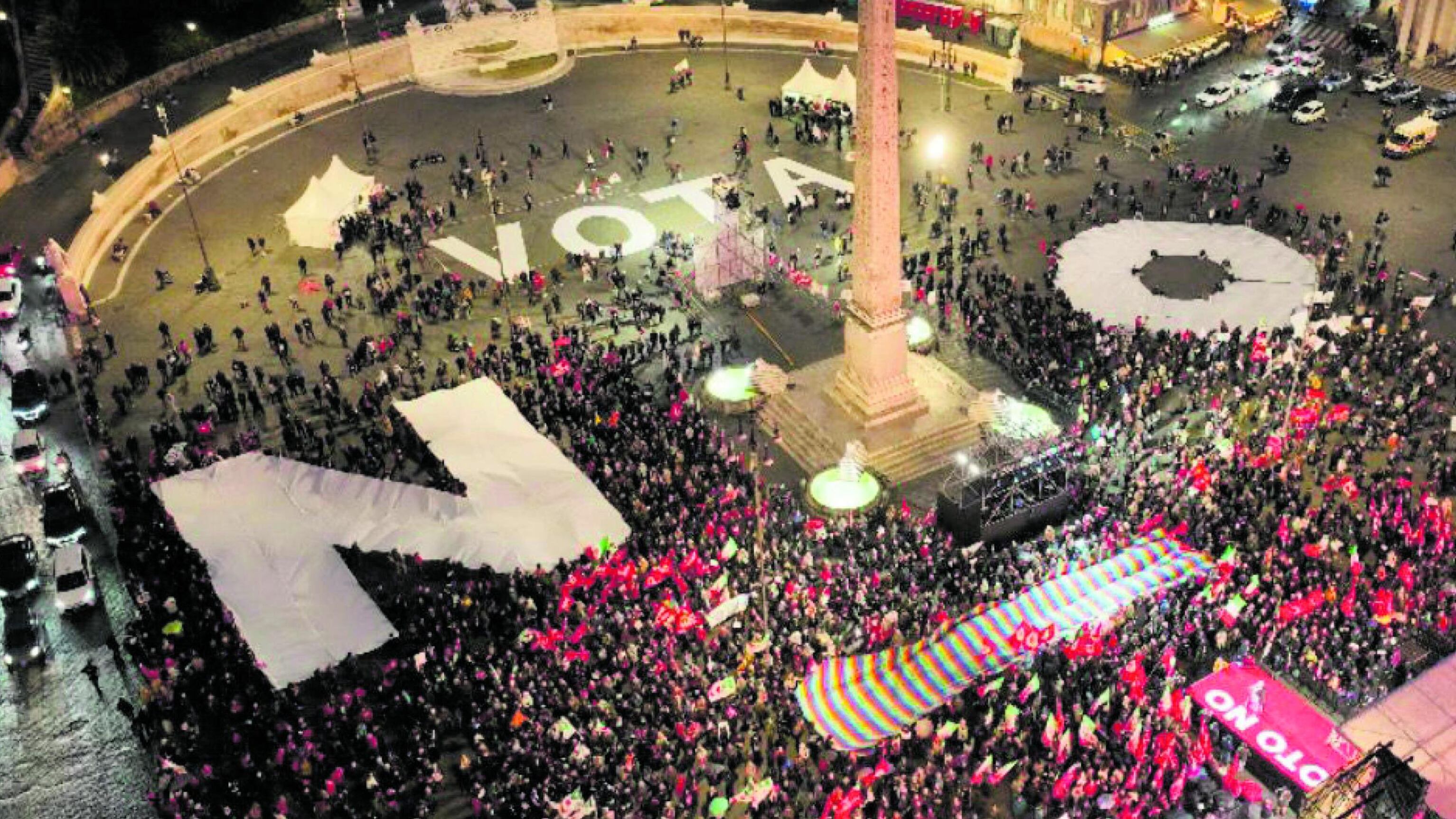 Dalle piazze vuote alle defezioni: il fronte dei contrari ora ha paura