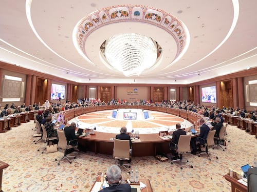 "Condanniamo l'uso della forza in Ucraina". Ma il G20 non menziona la Russia