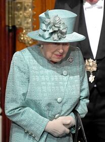 La Regina Elisabetta all'Houses of Parliament  9