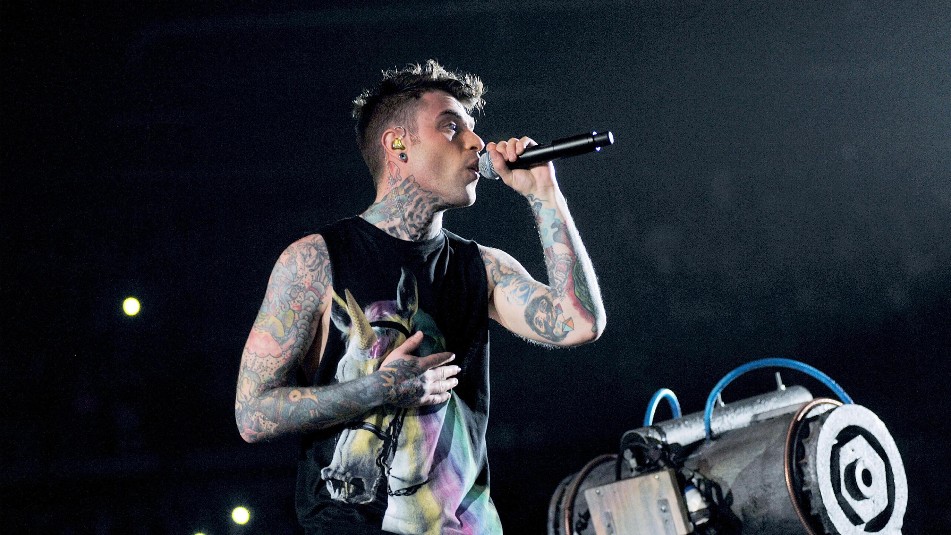 Rissa in discoteca, Fedez nega: "Se fosse vero, sarei in arresto"