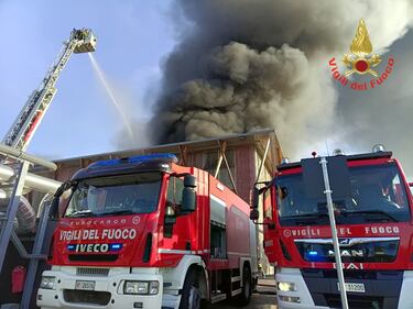 Cavenago, incendio nell’azienda Planet Farms 5