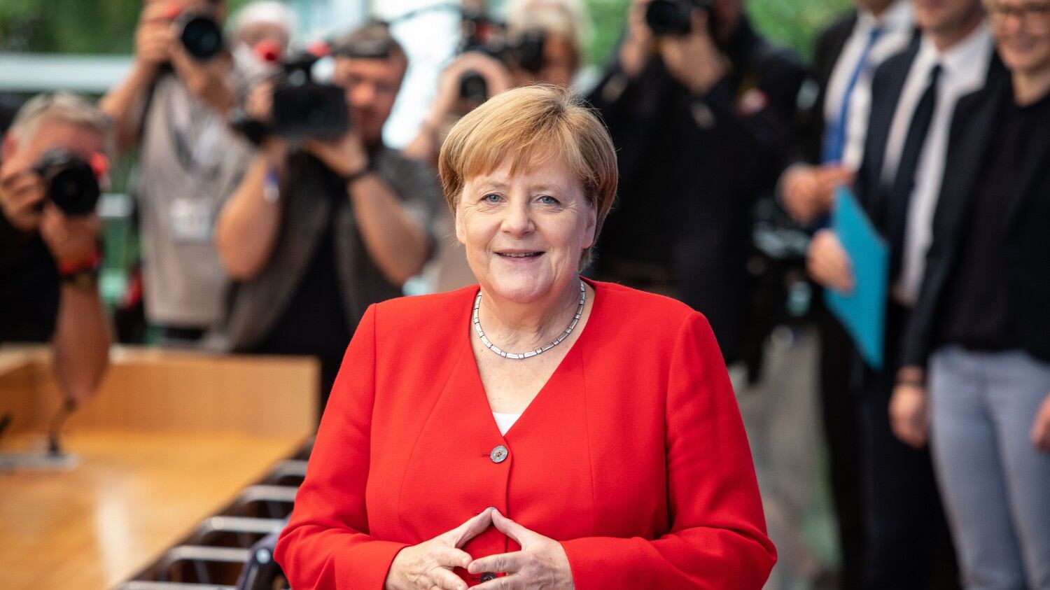 Lo scandalo voli interni pesa sul governo Merkel