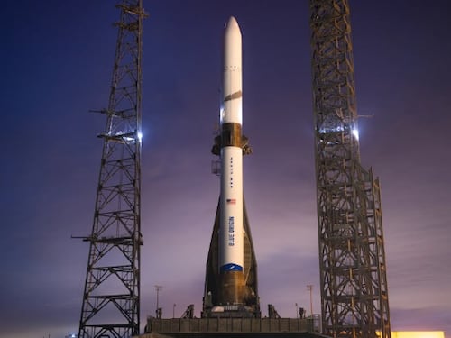 New Glenn, sfida spaziale tra Bezos e Musk