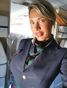 Laura D'Amore, hostess italiana più seguita del mondo  4