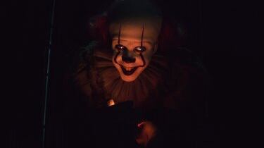 IT, il trailer del secondo capitolo con Pennywise