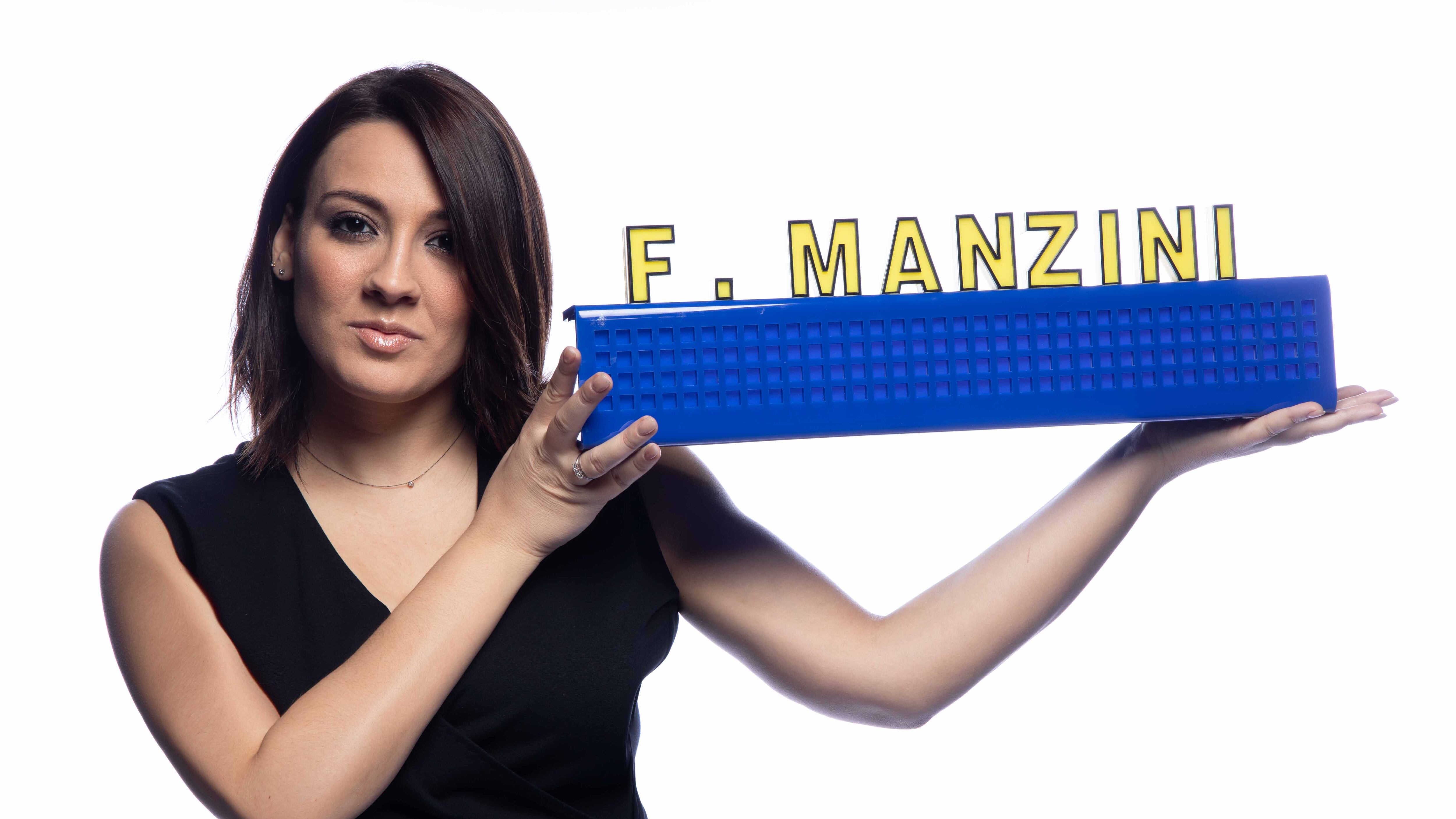 Manzini: "Il mio exploit a Striscia? Mi sento Roger Rabbit: un tenerone che diverte"
