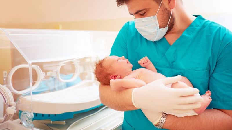 Il giallo dei bambini nati senza braccia. Ora la Francia apre un'inchiesta nazionale