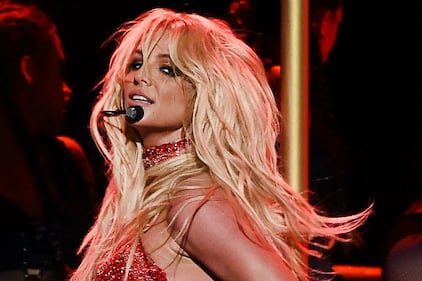 Britney Spears, pittrice hot 17