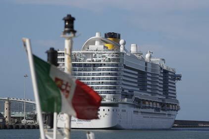 La Costa Smeralda a Civitavecchia 6