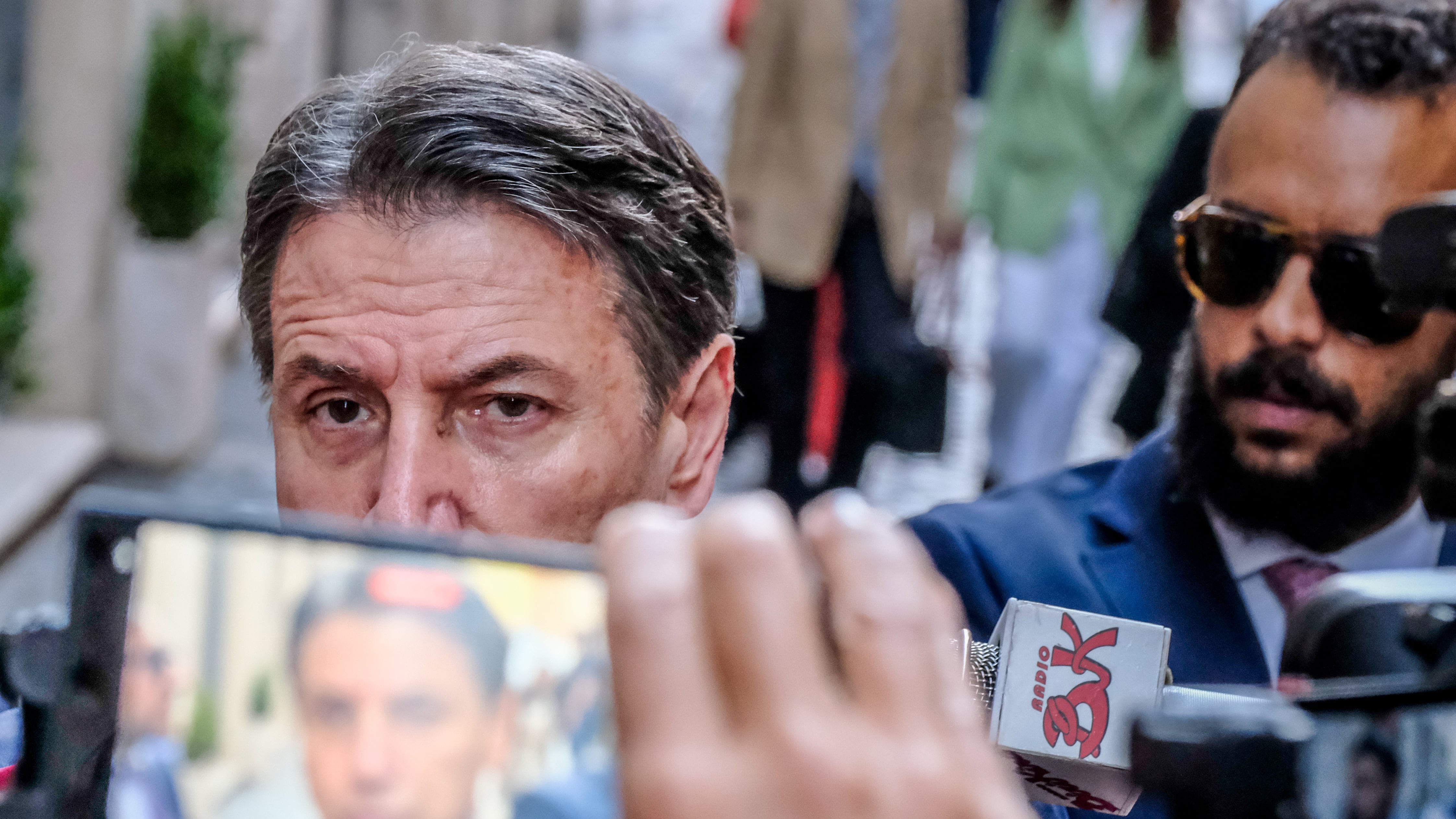 Atreju, Conte "sorpassa" Schlein e rilancia: "Io pronto al duello con Meloni"