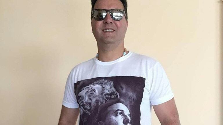 L'ultima idea del figlio di Riina? T-shirt e cover personalizzate