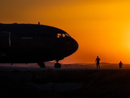 La base di Bagram e il misterioso volo della Cia: cosa succede in Afghanistan