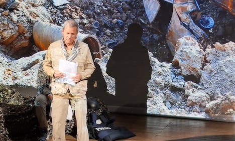 Gli occhi della guerra a teatro