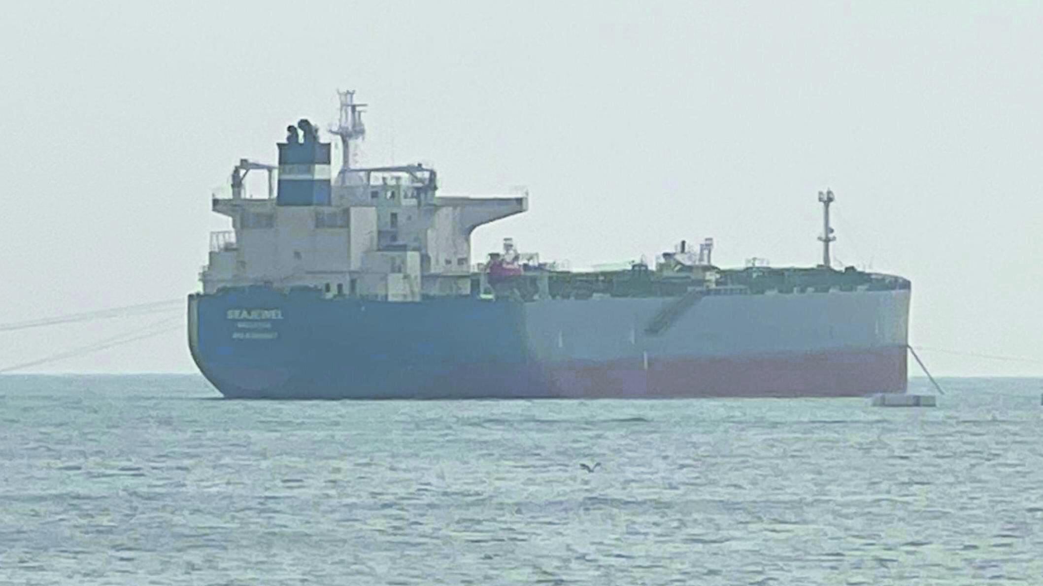 Tre petroliere della flotta fantasma russa. E tre esplosioni a firma ucraina (e turca)