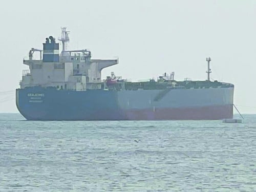 Tre petroliere della flotta fantasma russa. E tre esplosioni a firma ucraina (e turca)