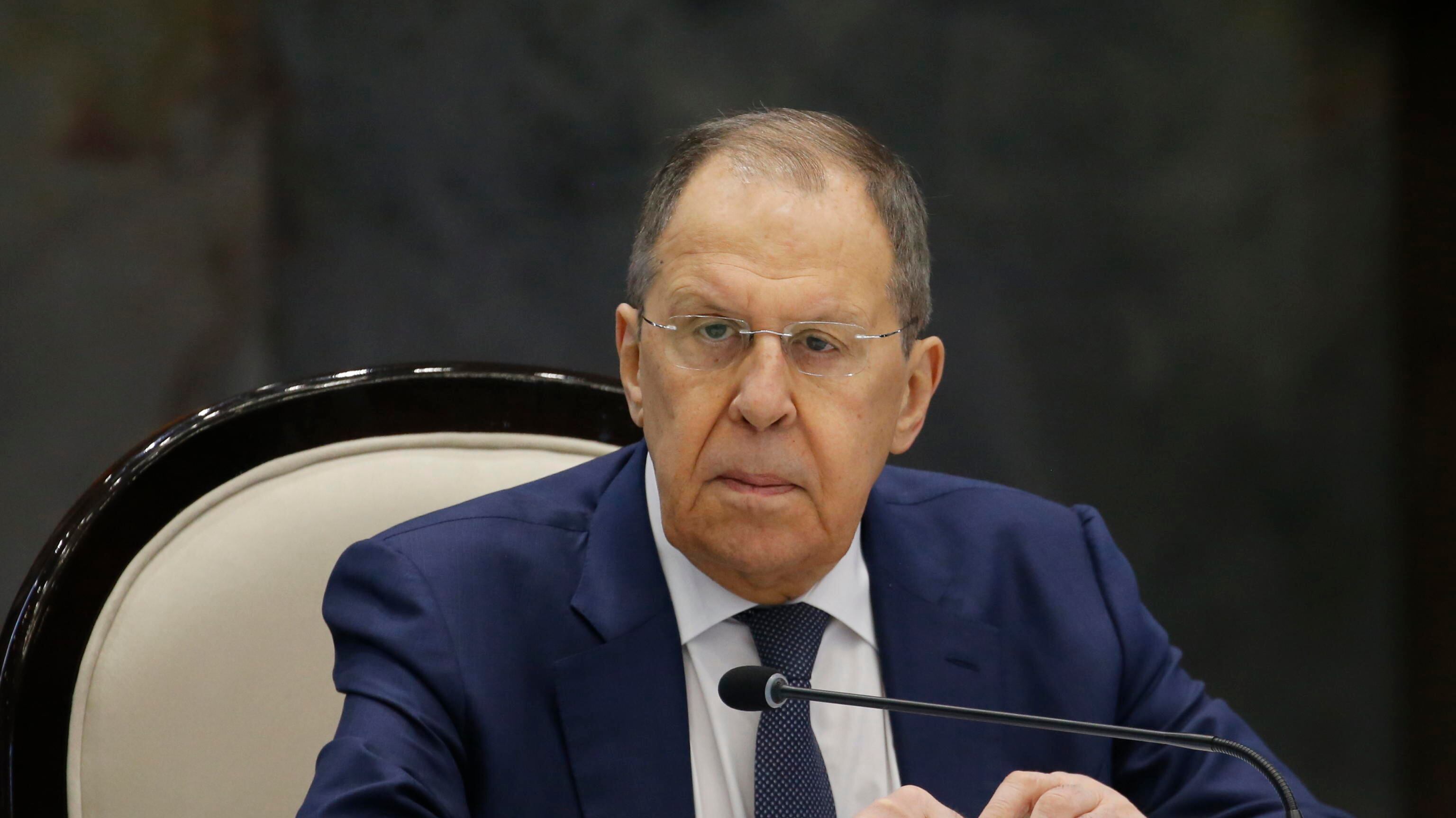 Lavrov: "I territori annessi non sono in discussione". E Kiev scrive al ministro Nordio