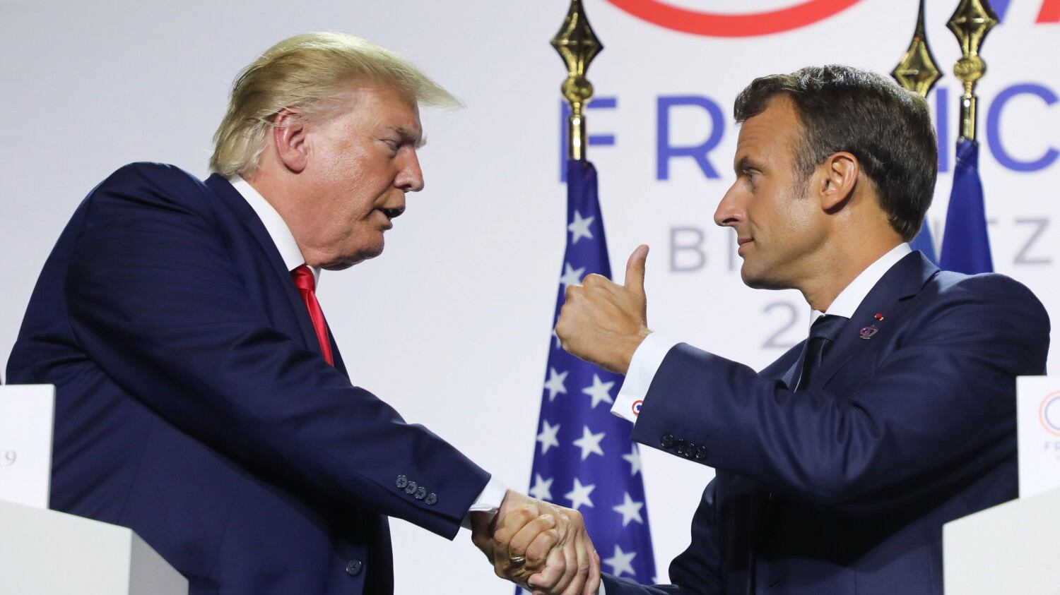 La mossa di Macron per sbloccare lo stallo: "Prestiti a Teheran per 15 miliardi di dollari"