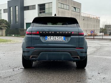 Range Rover Evoque PHEV: guarda la gallery del rivisto SUV ibrido inglese 8