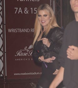 Khloe Kardashian e il leggins trasparente 8