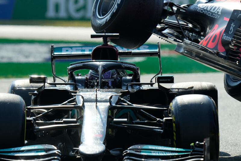 Il terribile incidente tra Hamilton e Verstappen al Gp di Monza 7