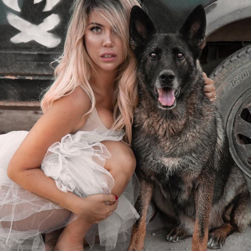 Wanda Nara sempre più hot: gli scatti della moglie di Icardi 9
