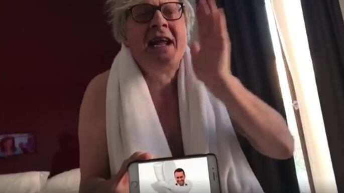 Elezioni, Sgarbi attacca Di Maio: "He's a shit, fa solo ca..."