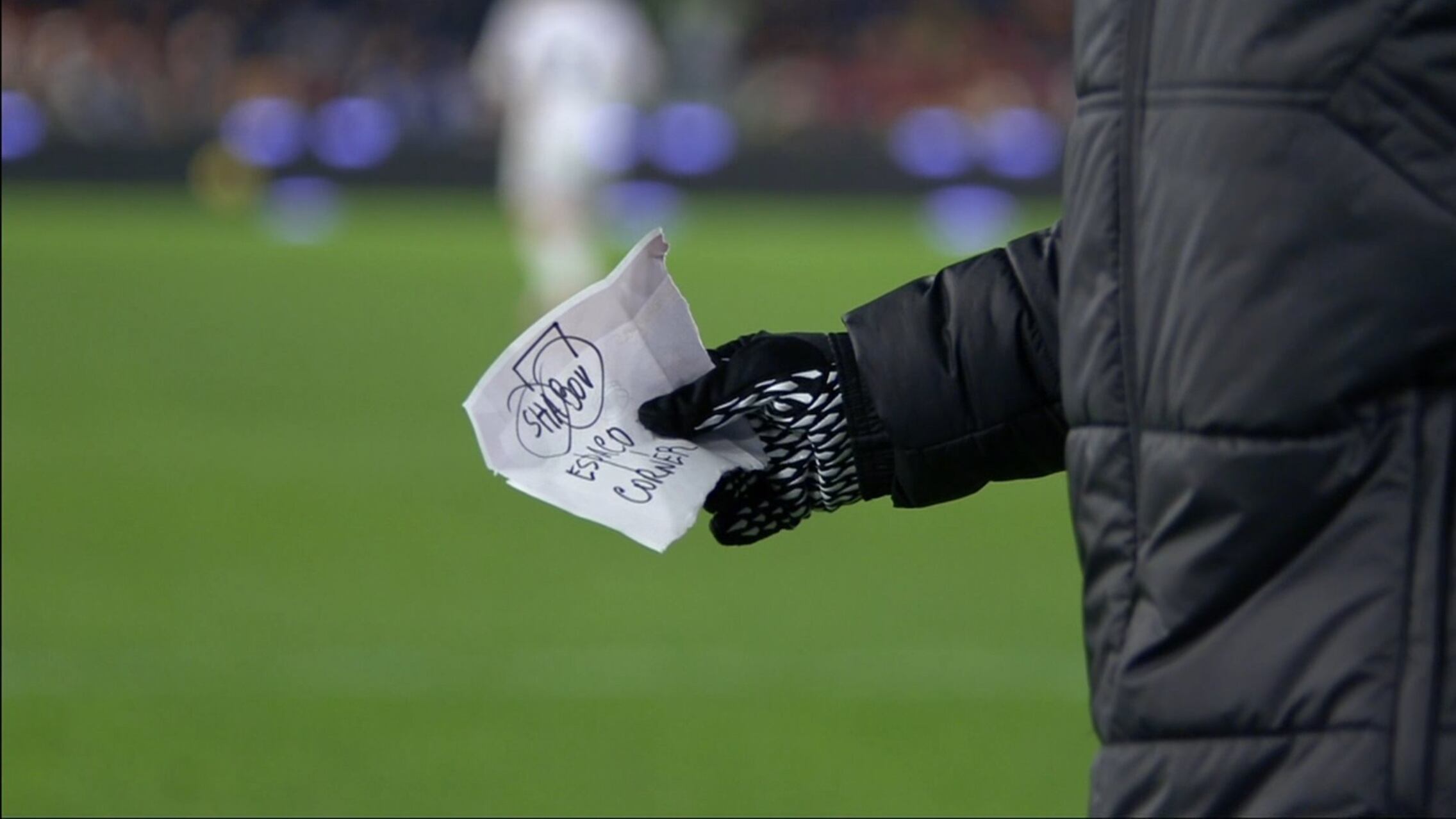 Il pizzino al raccattapalle: così Mourinho ha passato le indicazioni a Rui Patricio
