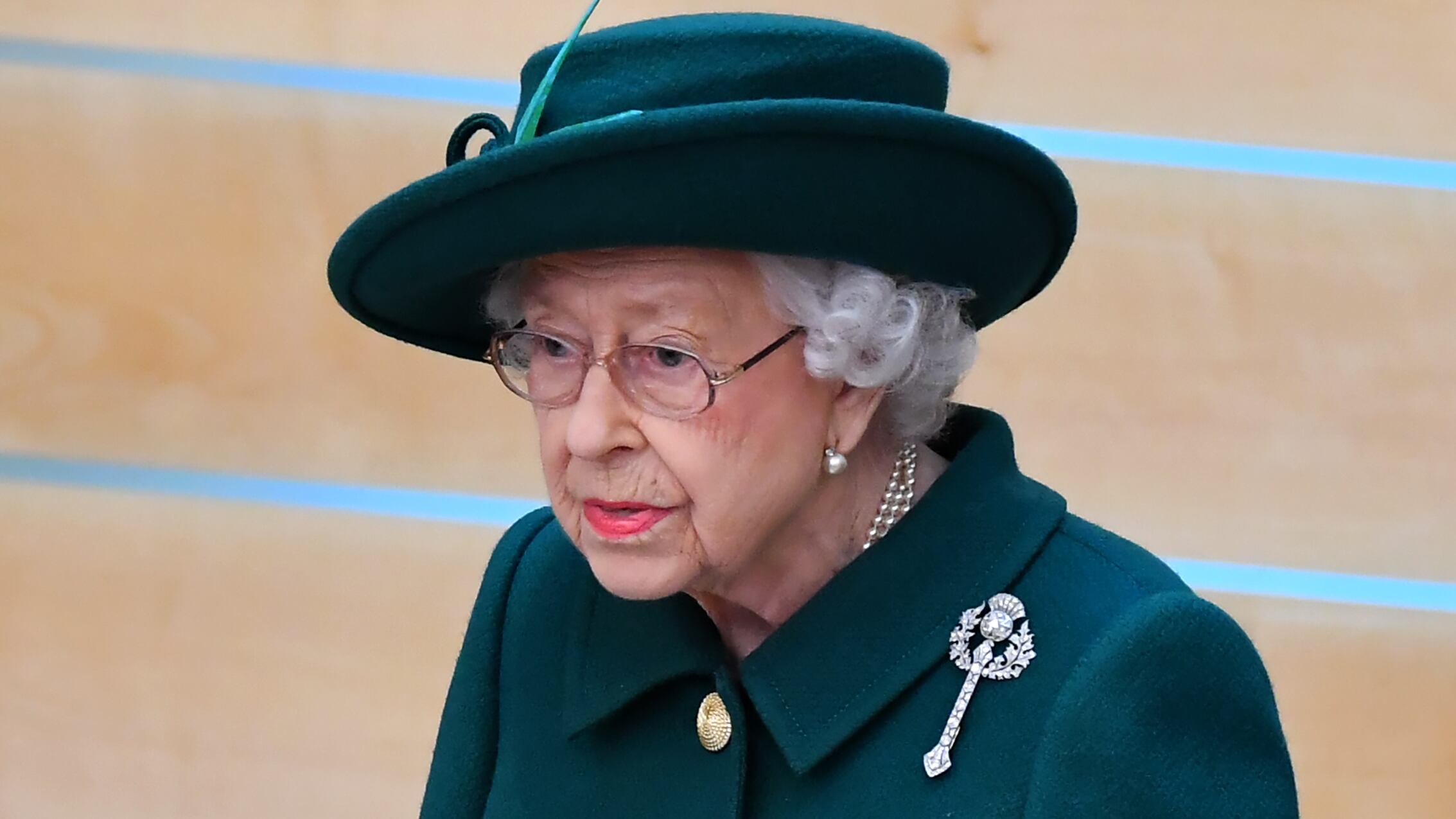 La Regina si commuove per Filippo