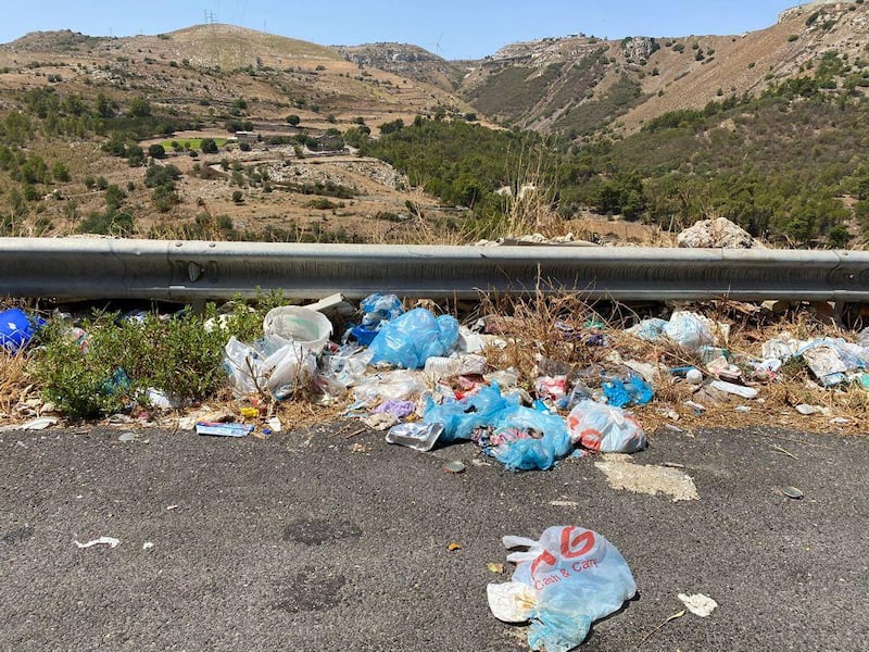 L'inferno di discariche abusive che feriscono la Sicilia 2