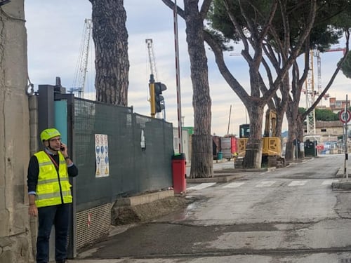 Cade un pilone nel cantiere dell’Alta velocità a Firenze, muore un operaio. Un altro ferito grave