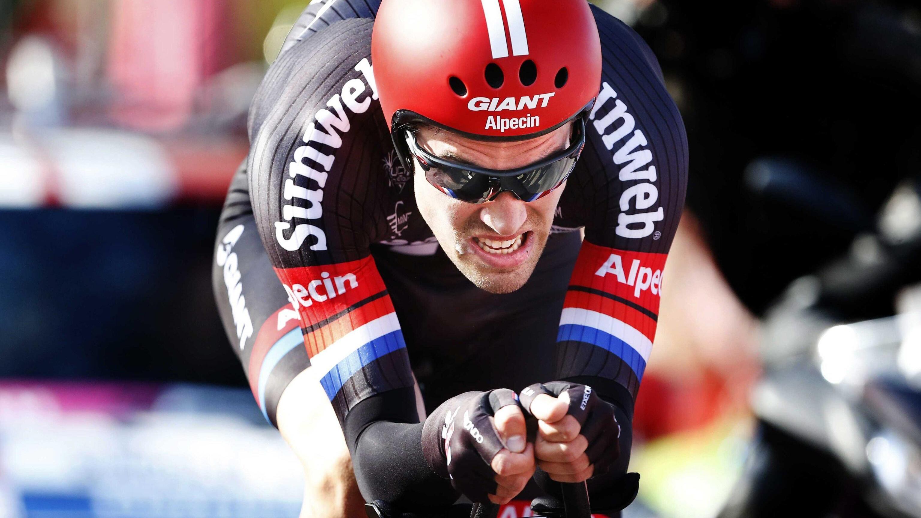 Giro d'Italia, prima rosa a Dumoulin. Nibali fa meglio di tutti gli altri big