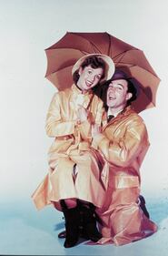 Addio a Debbie Reynolds, la star di "Singin' in the Rain" 18