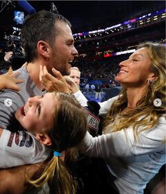 Il bacio che ha fatto sognare l’America del Super Bowl 7