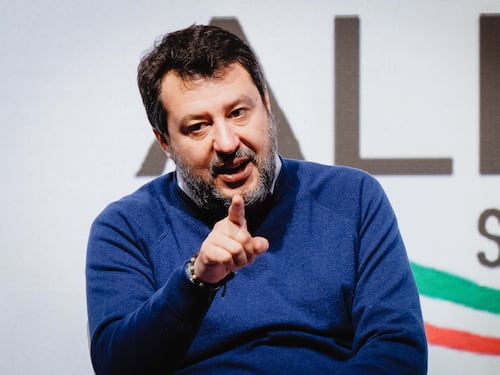Salvini: "Forza Italia è perno del centrodestra"