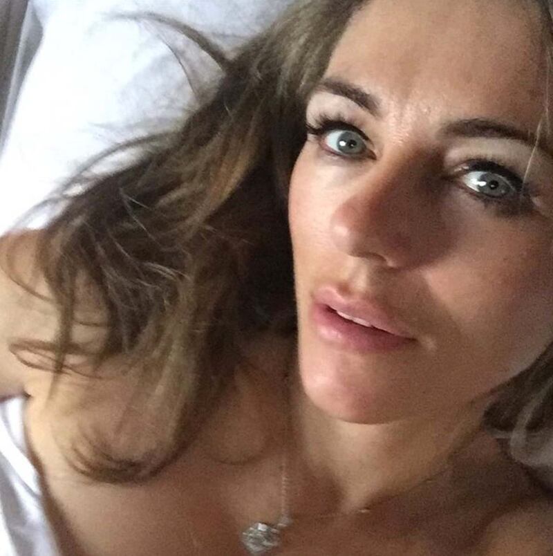 Liz Hurley sexy su Instagram 18
