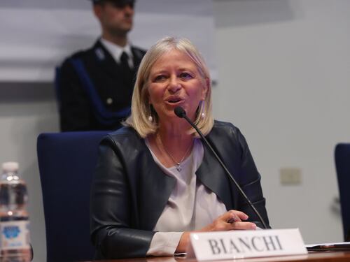 "Bianchi furbetta, vada in aspettativa": bagarre tra Pd e grillini nel Lazio