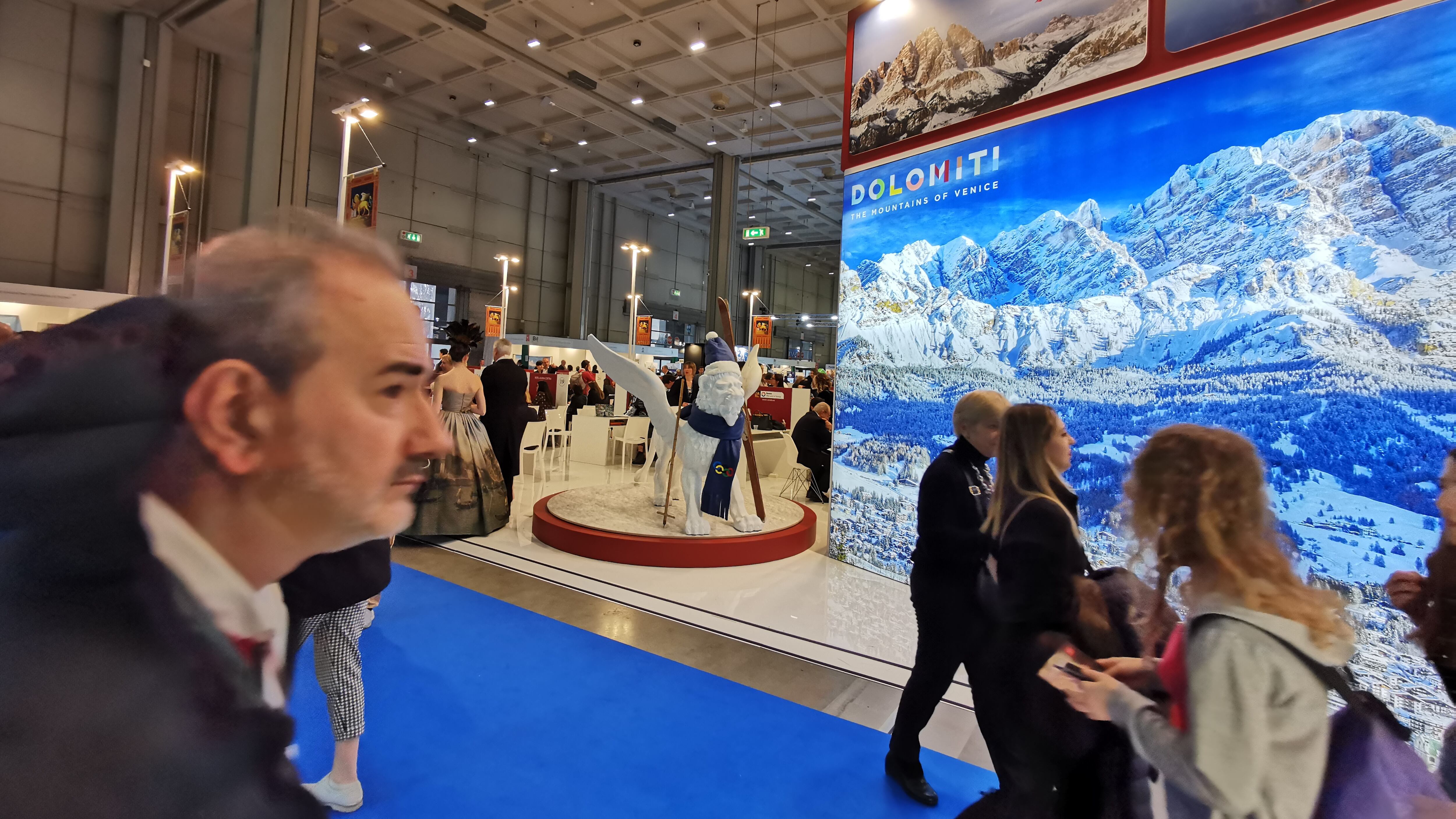 Veneto Outdoor: 400 itinerari con l'App. La Toscana raccontata dai turisti con un hastag