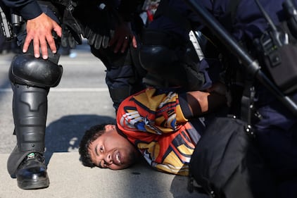Proteste e scontri a Los Angeles 14